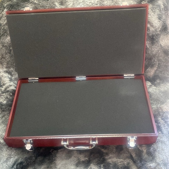Elegant Red Wooden Case with Stainless Steel Barbecue  Tools - Picture 3 of 16